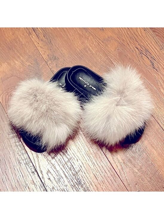 Patricia Green Shoes - PATRICIA GREEN black slides with fur.. Size 6